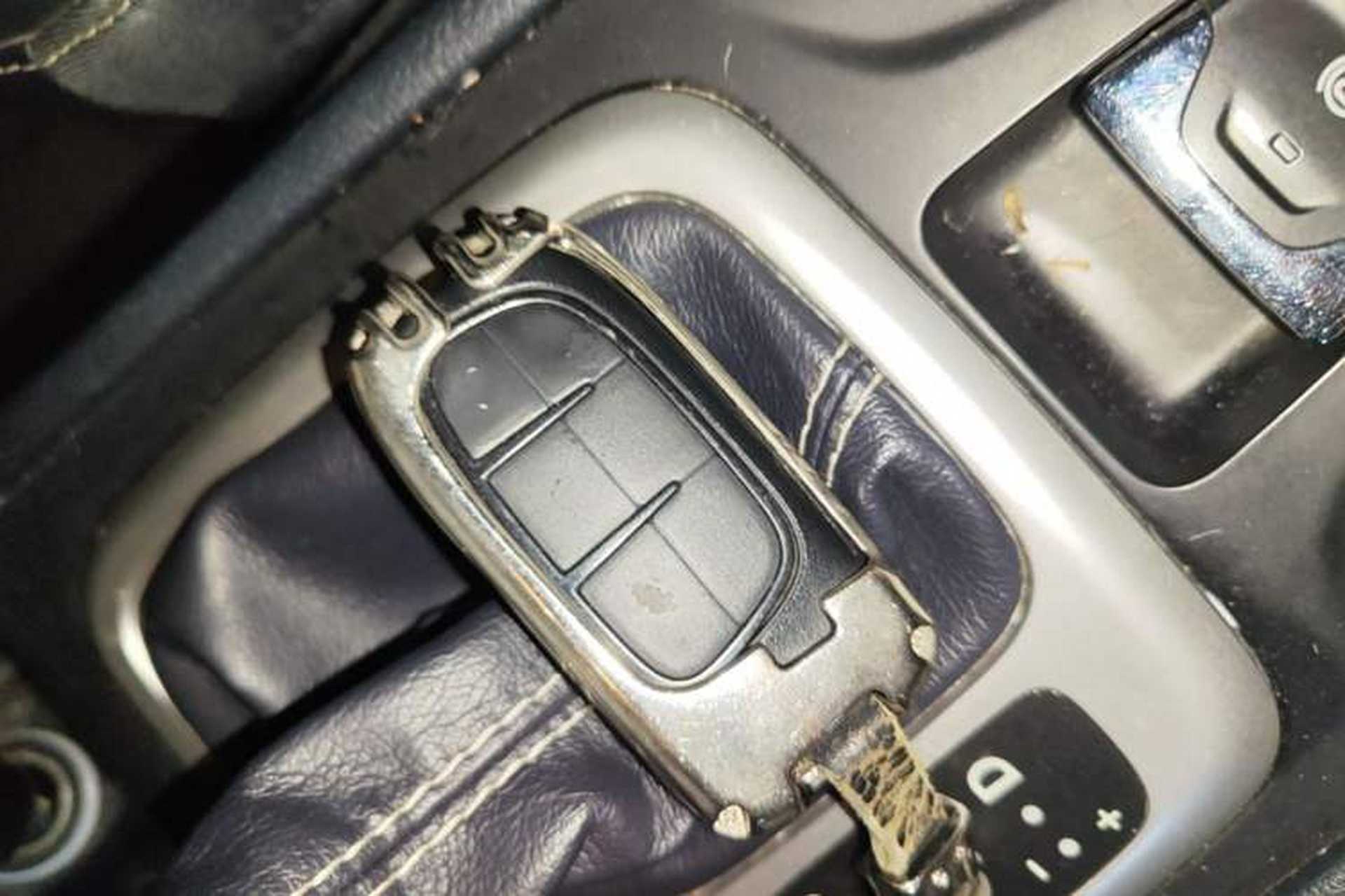 Used Jeep Cherokee 2016 2.4L Leading Edition Interior 1