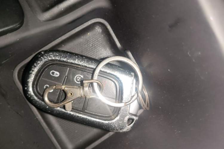 Used Jeep Cherokee 2016 2.4L Leading Edition Interior 1