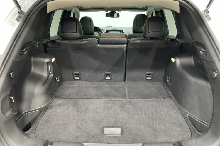 Used Jeep Cherokee 2016 2.4L Professional Edition Interior 10
