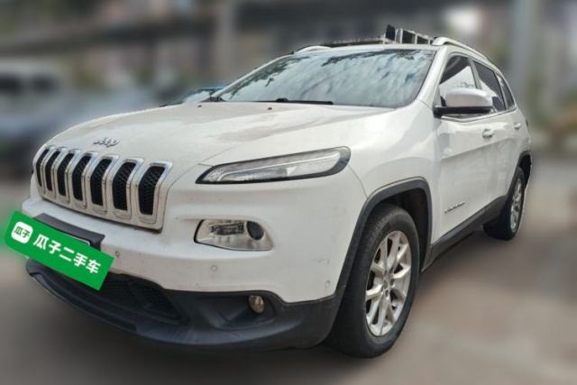 Used Jeep Cherokee 2016 2.0L Superior Edition