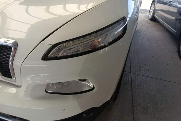 Used Jeep Cherokee 2016 2.4L Professional Edition Left Front Headlight