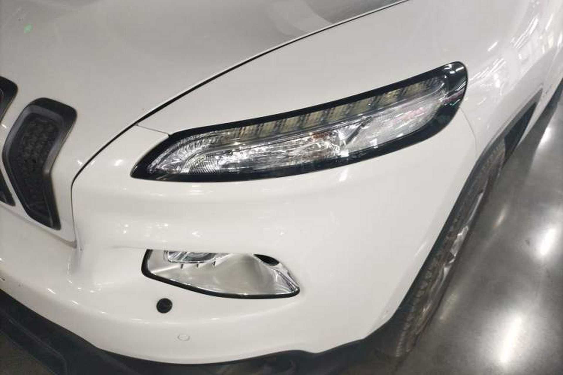 Used Jeep Cherokee 2016 2.4L Superior Edition Left Front Headlight