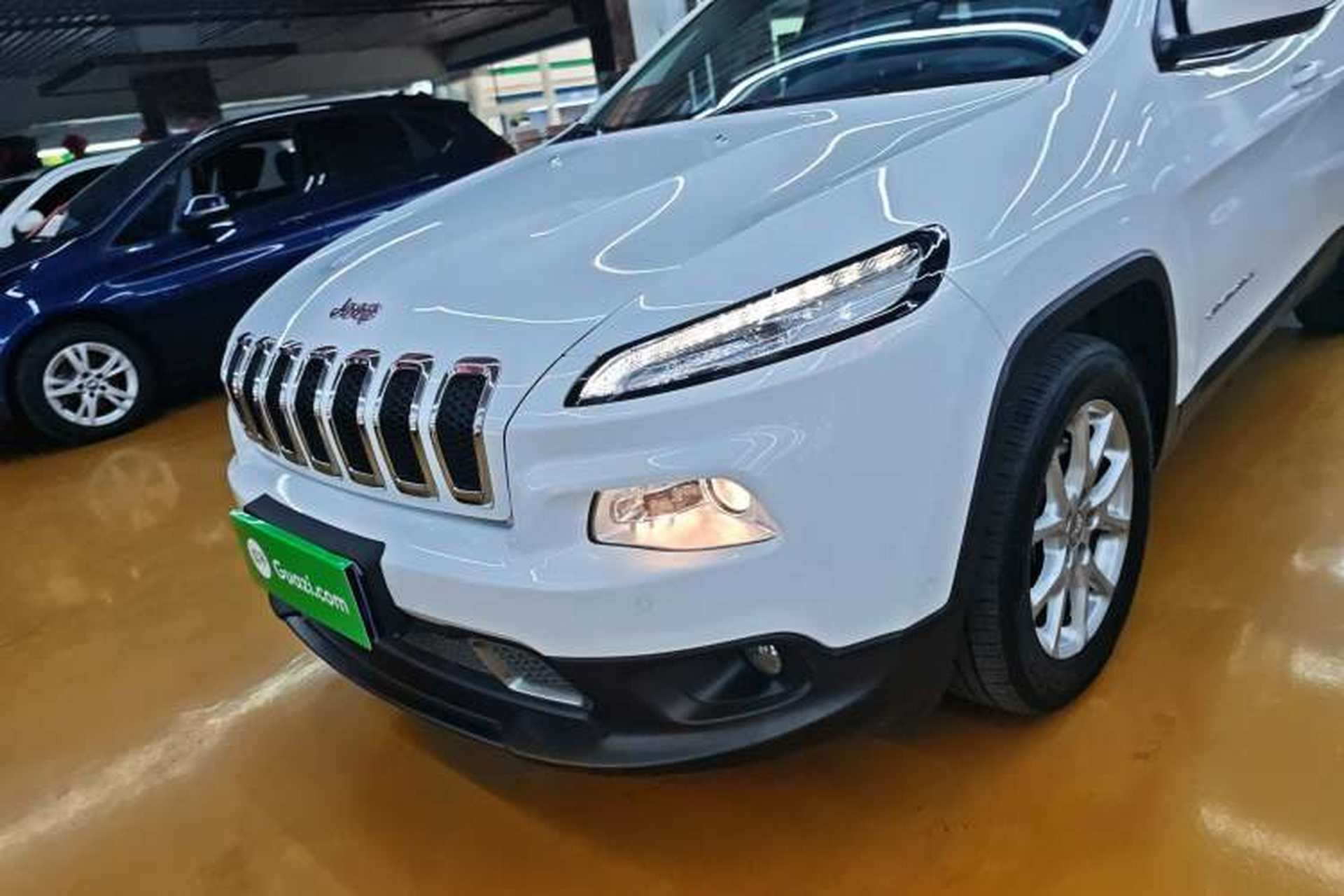 Used Jeep Cherokee 2016 2.4L Leading Edition Left Front Headlight