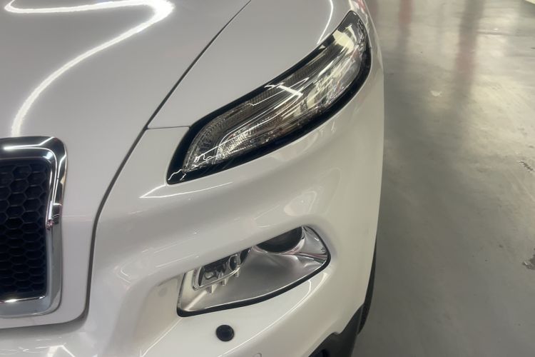 Used Jeep Cherokee 2016 2.4L Superior Edition Left Front Headlight