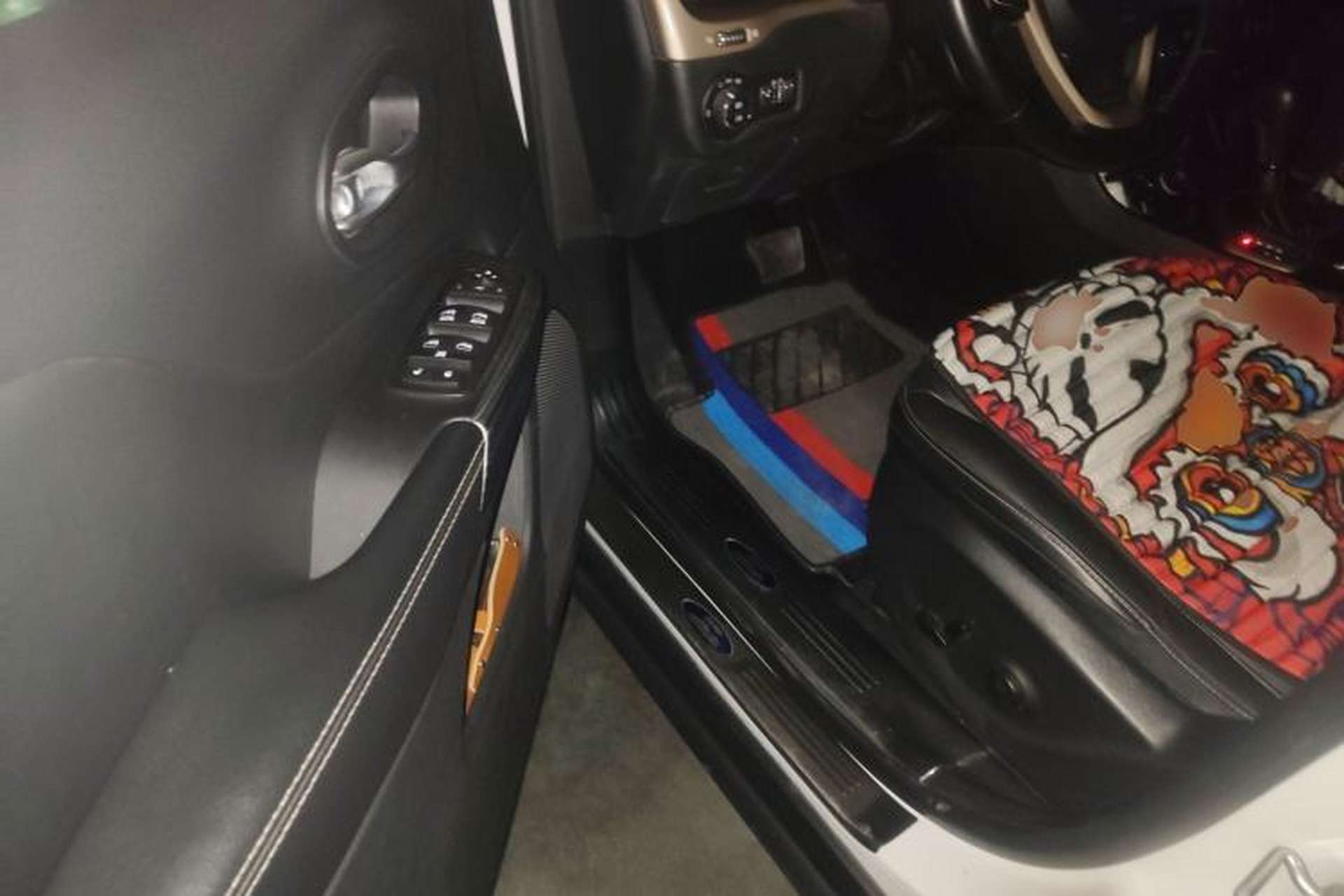 Used Jeep Cherokee 2016 2.4L Leading Edition Left Front Seat