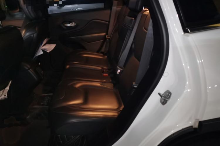 Used Jeep Cherokee 2016 2.4L Leading Edition Left Rear Seat