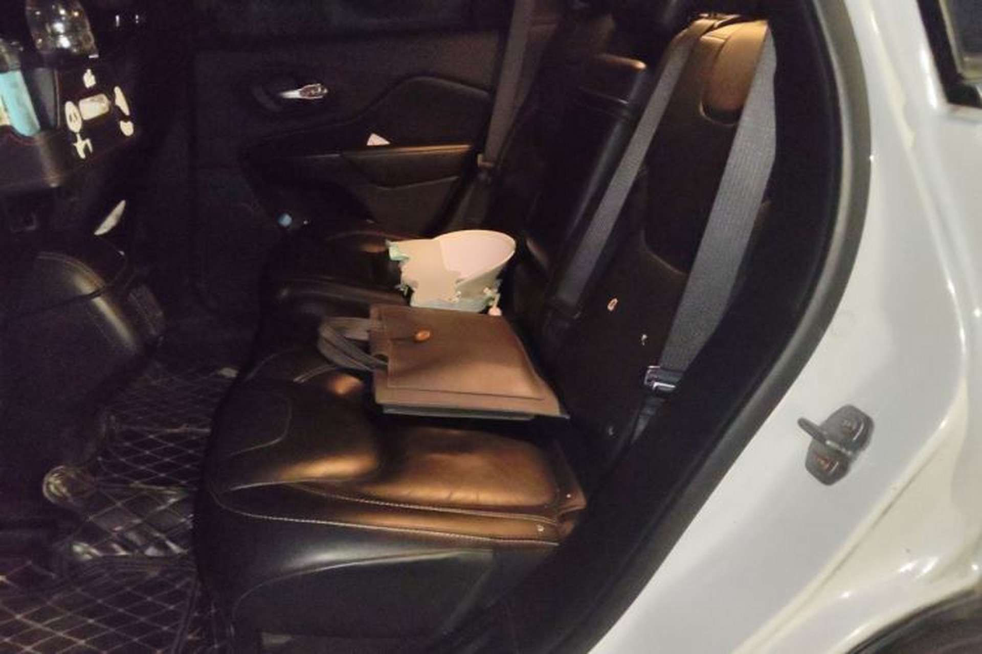 Used Jeep Cherokee 2016 2.0L Superior Edition Left Rear Seat
