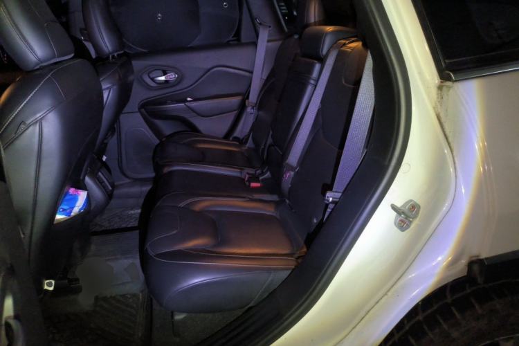 Used Jeep Cherokee 2016 2.4L Leading Edition Left Rear Seat