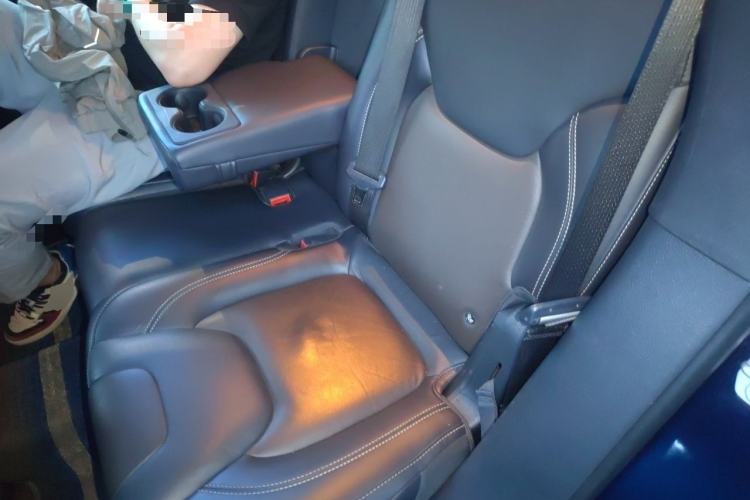 Used Jeep Cherokee 2016 2.4L Leading Edition Left Rear Seat