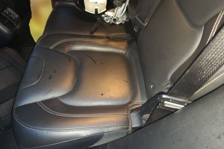 Used Jeep Cherokee 2016 2.4L Leading Edition Left Rear Seat