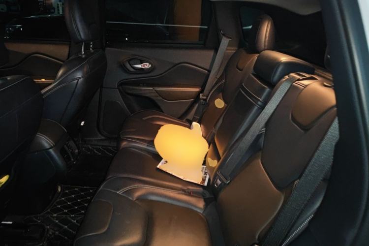 Used Jeep Cherokee 2016 2.4L Leading Edition Left Rear Seat