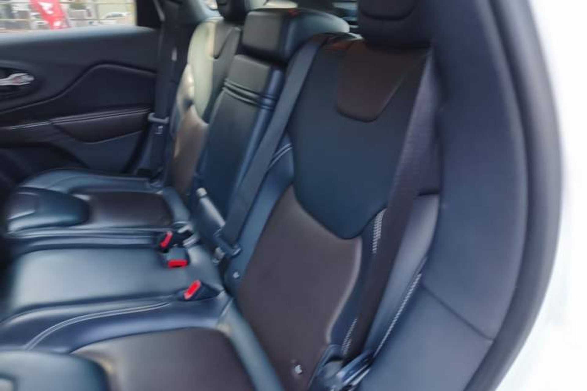 Used Jeep Cherokee 2016 2.4L Professional Smart Version Left Rear Seat