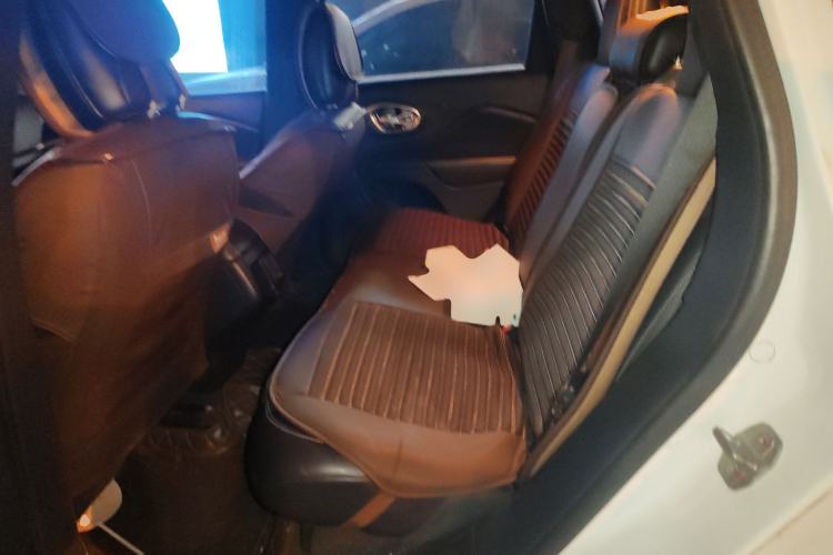 Used Jeep Cherokee 2016 2.4L Leading Smart Version Left Rear Seat