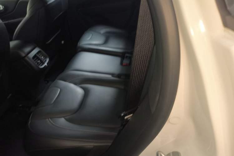 Used Jeep Cherokee 2016 2.4L 75th Anniversary Edition Left Rear Seat