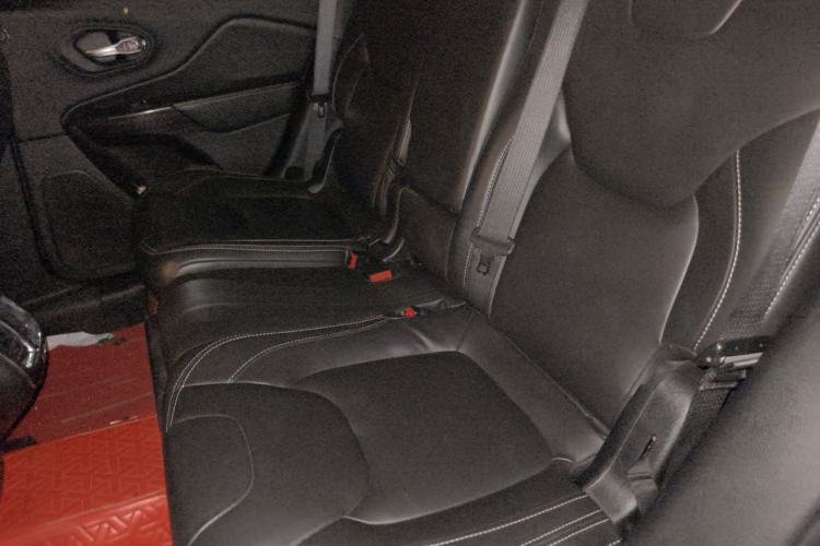 Used Jeep Cherokee 2016 2.0L Superior Edition Left Rear Seat