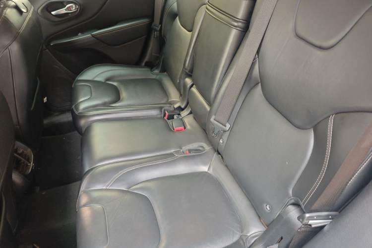 Used Jeep Cherokee 2016 2.4L Professional Smart Version Left Rear Seat