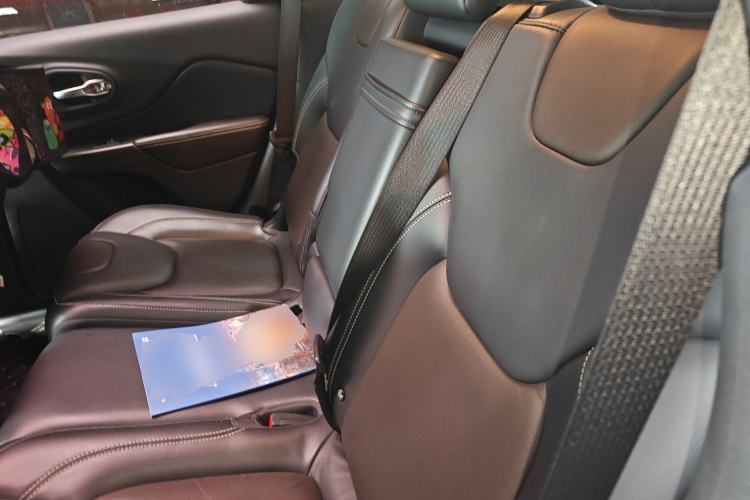Used Jeep Cherokee 2016 2.4L Professional Smart Version Left Rear Seat