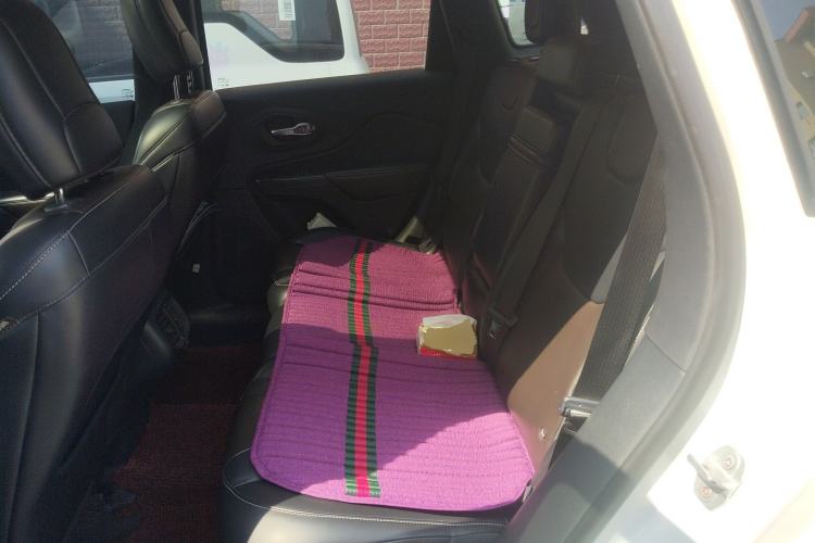 Used Jeep Cherokee 2016 2.4L Leading Edition Left Rear Seat