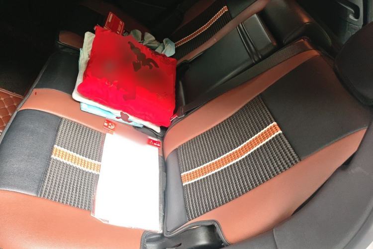 Used Jeep Cherokee 2016 2.4L Leading Edition Left Rear Seat