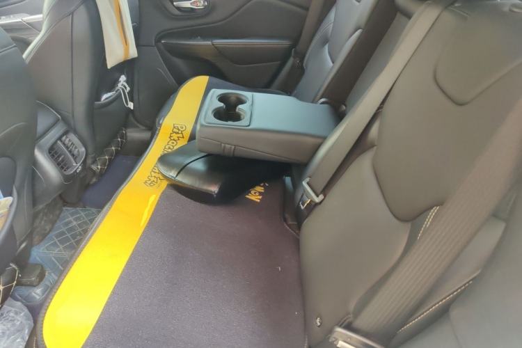 Used Jeep Cherokee 2016 2.4L Leading Edition Left Rear Seat