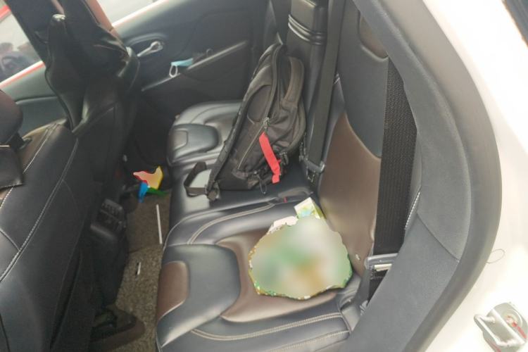 Used Jeep Cherokee 2016 2.4L Superior Edition Left Rear Seat
