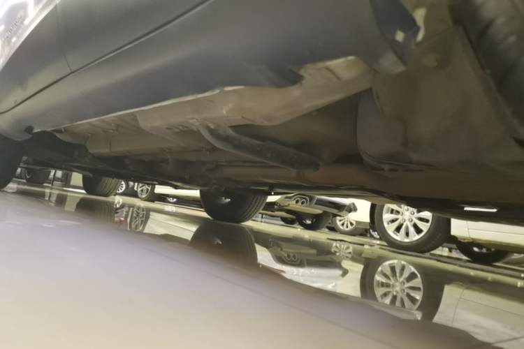 Used Jeep Cherokee 2016 2.4L Professional Edition Left Side Sill