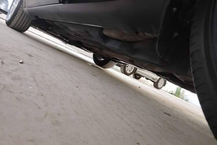 Used Jeep Cherokee 2016 2.0L Superior Edition Left Side Sill