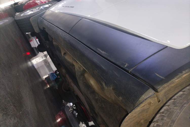 Used Jeep Cherokee 2016 2.4L Superior Edition Left Side Sill