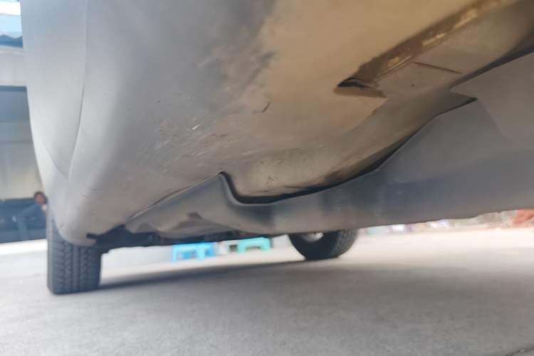 Used Jeep Cherokee 2016 2.4L Professional Smart Version Left Side Sill