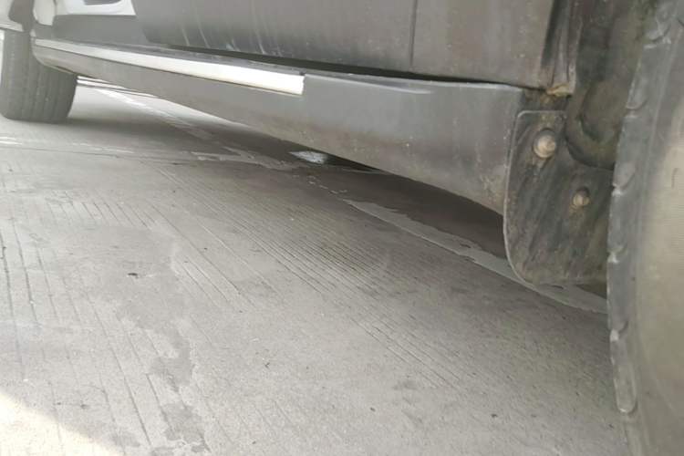 Used Jeep Cherokee 2016 2.4L Professional Edition Left Side Sill