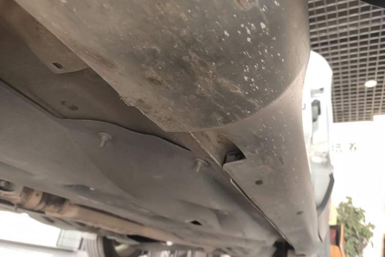 Used Jeep Cherokee 2016 2.4L Leading Edition Left Side Sill