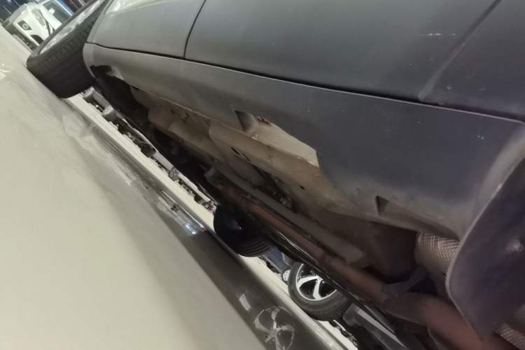 Used Jeep Cherokee 2016 2.4L Leading Edition Left Side Sill