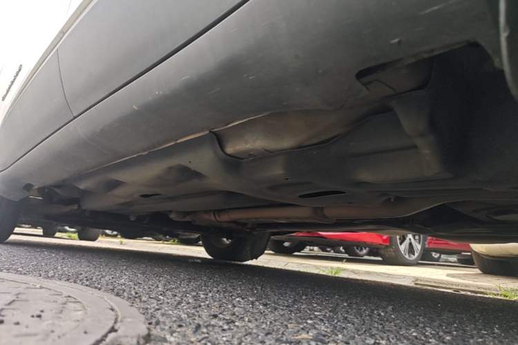 Used Jeep Cherokee 2016 2.0L Superior Edition Left Side Sill