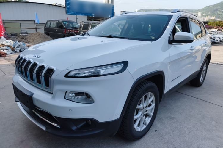 Used Jeep Cherokee 2016 2.4L Professional Smart Version Guazi used car, China used car export, Used car for sale, Used  cars, Cheapest cars for sale
