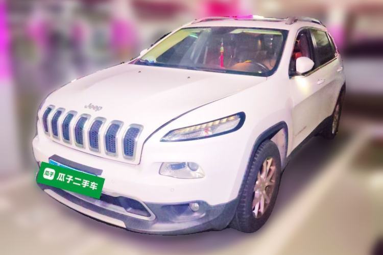 Used Jeep Cherokee 2016 2.4L Professional Edition Guazi used car, China used car export, Used car for sale, Used  cars, Cheapest cars for sale