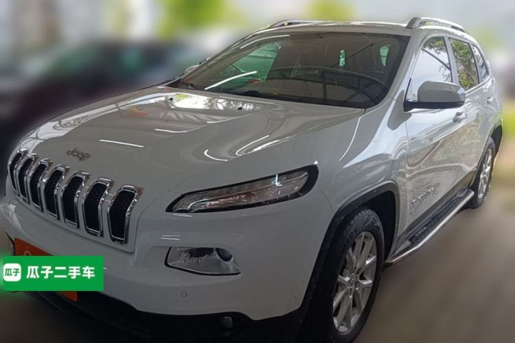 Used Jeep Cherokee 2016 2.4L Leading Edition Guazi used car, China used car export, Used car for sale, Used cars, Cheapest cars for sale