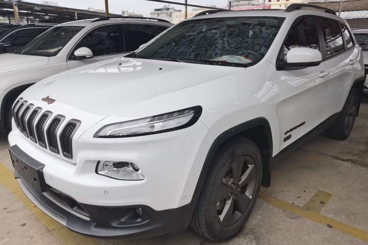 Ojetý Jeep Cherokee 2016 2.4L 75th Anniversary Edition Guazi used car, China used car export, Used car for sale, Used  cars, Cheapest cars for sale