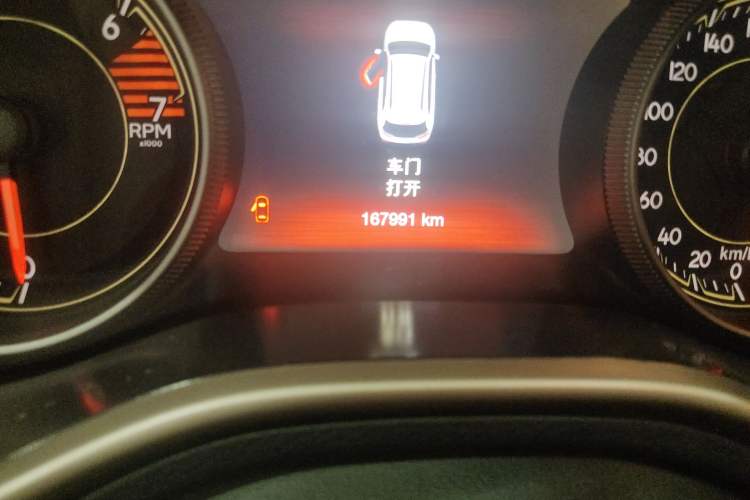 Used Jeep Cherokee 2016 2.4L 75th Anniversary Edition Odometer Close Up