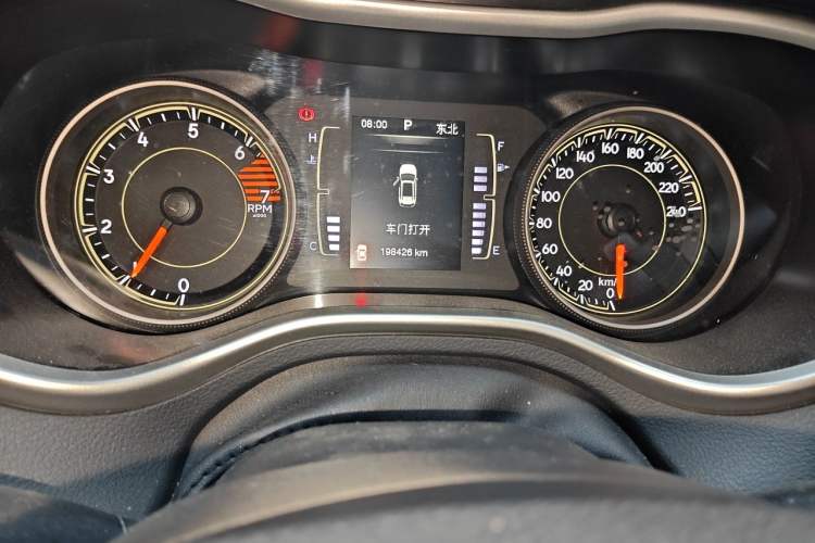 Used Jeep Cherokee 2016 2.4L Professional Edition Odometer Close Up