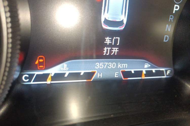 Used Jeep Cherokee 2016 2.4L Professional Edition Odometer Close Up
