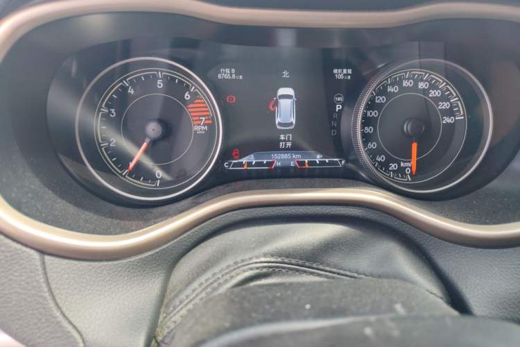 Used Jeep Cherokee 2016 2.4L Leading Smart Version Odometer Close Up
