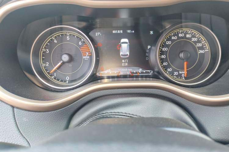 Used Jeep Cherokee 2016 2.4L Professional Smart Version Odometer Close Up