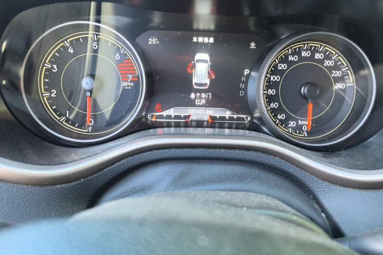 Used Jeep Cherokee 2016 2.0L Superior Edition Odometer Close Up