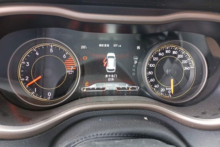 Used Jeep Cherokee 2016 2.4L Leading Edition Odometer Close Up