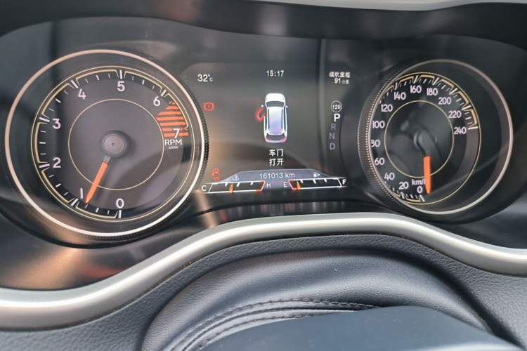Used Jeep Cherokee 2016 2.4L Professional Smart Version Odometer Close Up