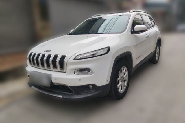 Used Jeep Cherokee 2016 2.4L Professional Smart Version
