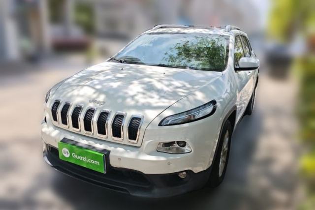 Used Jeep Cherokee 2016 2.0L Superior Edition