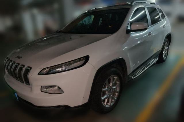 Used Jeep Cherokee 2016 2.0L Superior Edition