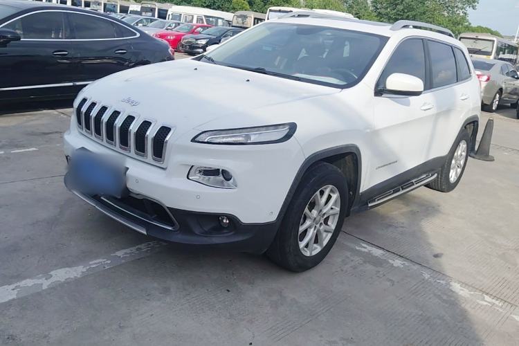 Used Jeep Cherokee 2016 2.4L Professional Edition Guazi used car, China used car export, Used car for sale, Used  cars, Cheapest cars for sale
