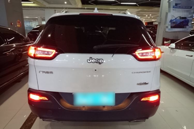Used Jeep Cherokee 2016 2.4L Leading Smart Version Rear
